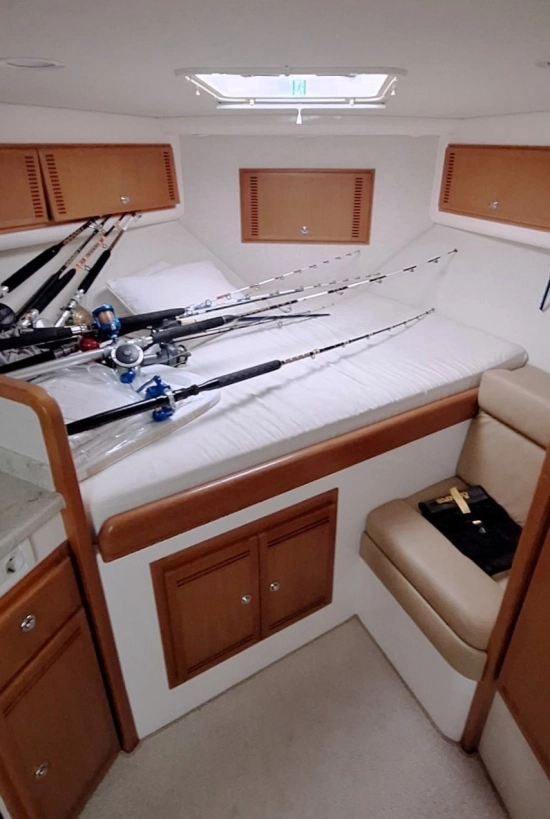 Cabo Yachts 32 Express Tuna Tower usata in vendita