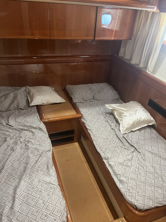 Ferretti 57 usata in vendita