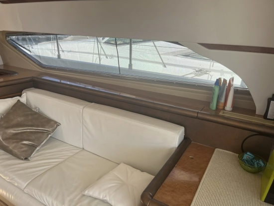 Ferretti 57 usata in vendita