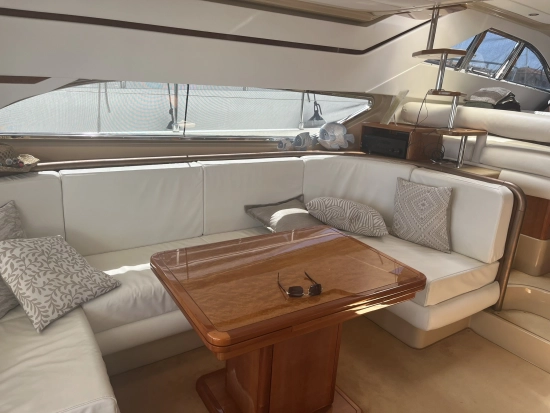 Ferretti 57 usata in vendita