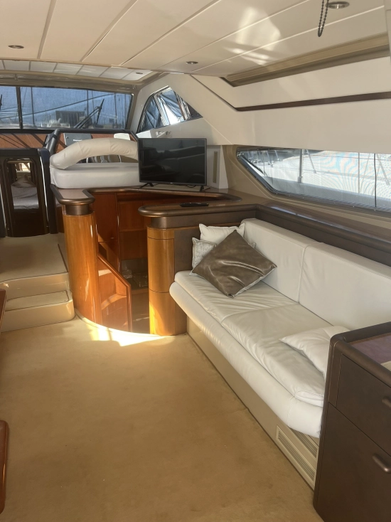 Ferretti 57 usata in vendita