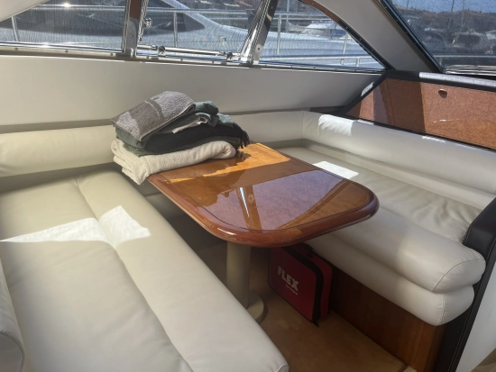 Ferretti 57 usata in vendita