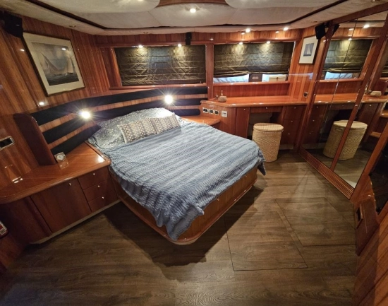 Sunseeker Manhattan 74 de segunda mano en venta