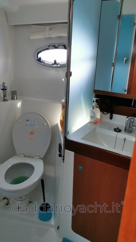 Beneteau Antares 11 usata in vendita