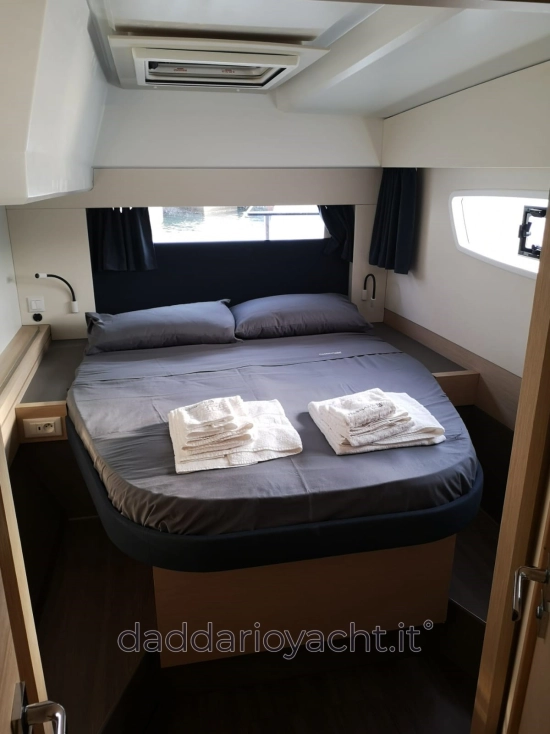 Fountaine Pajot Astrea 42 usata in vendita