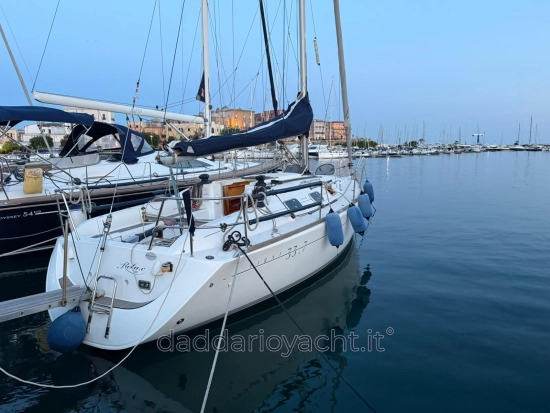 Beneteau First 33.7 usado à venda