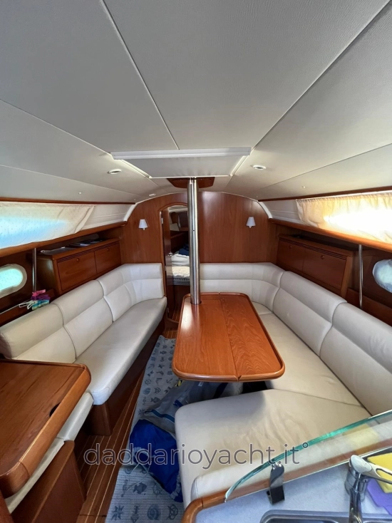 Jeanneau Sun Odyssey 35 usado à venda