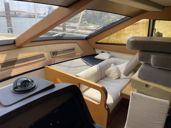 Ferretti Altura 690 usado à venda