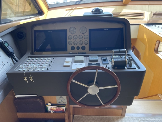 Ferretti Altura 690 usado à venda