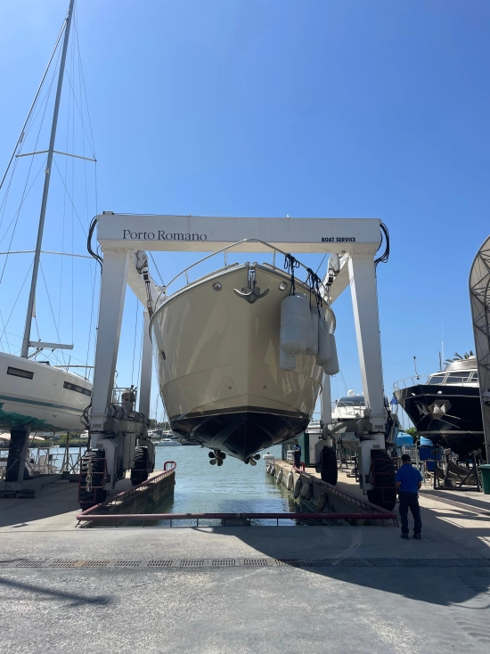 Ferretti Altura 690 usado à venda