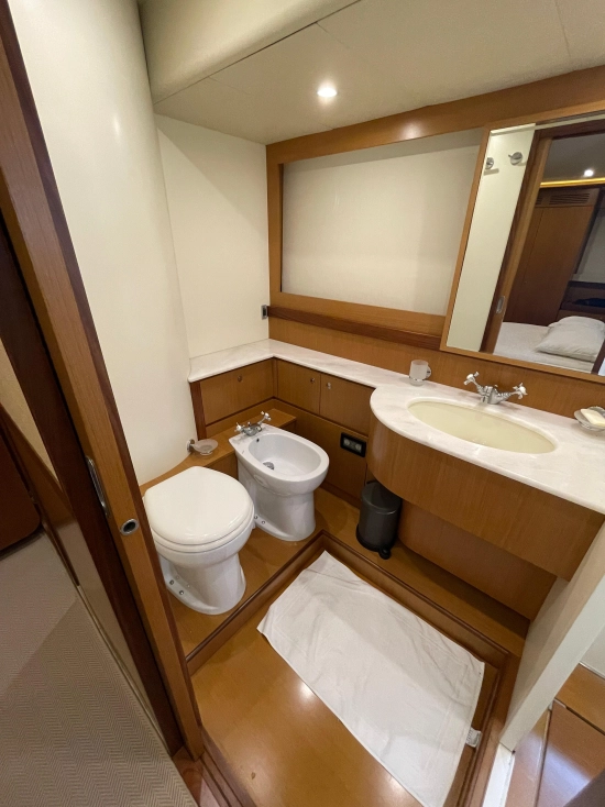Ferretti Altura 690 usado à venda