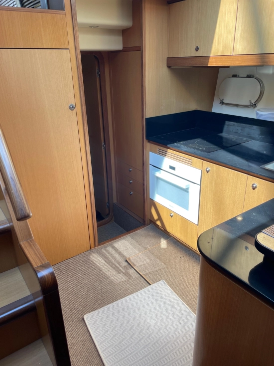 Ferretti Altura 690 usado à venda