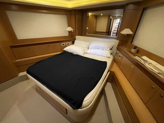 Ferretti Altura 690 usado à venda