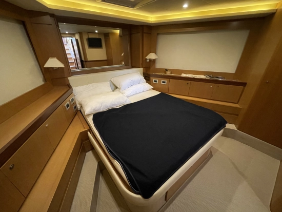 Ferretti Altura 690 usado à venda