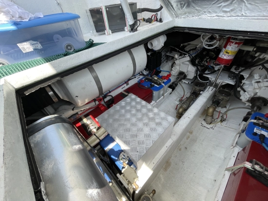 MAGNUM MARINE 35 HT usado à venda