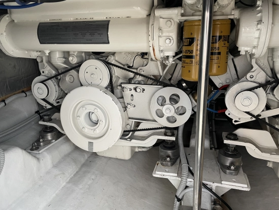 MAGNUM MARINE 35 HT usado à venda