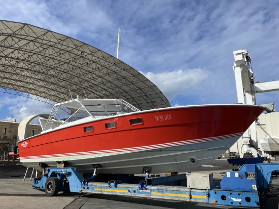 MAGNUM MARINE 35 HT usado à venda