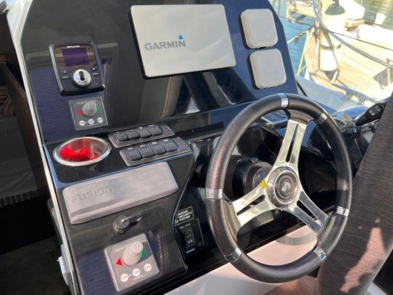 Beneteau Antares 11 OB usado à venda