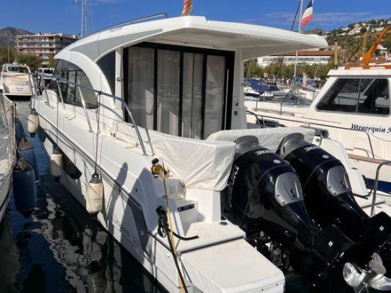 Beneteau Antares 11 OB usado à venda