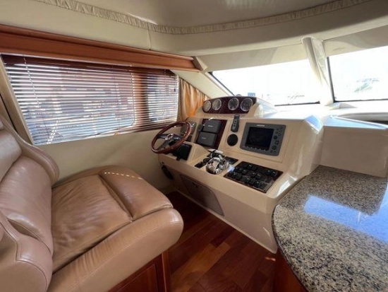 Sea Ray 455 Sedan Bridge usado à venda