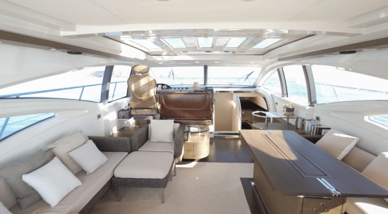 Azimut 68S usado à venda