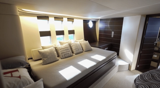Azimut 68S usado à venda
