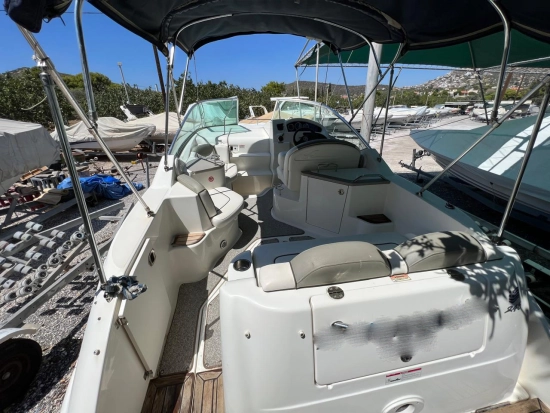 Sea Ray Sundancer 245 usado à venda