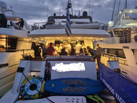 Falcon Yachts 92 Fly de segunda mano en venta