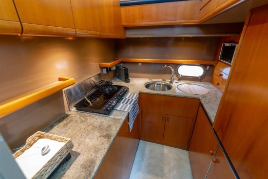 Ferretti Altura 52s usado à venda
