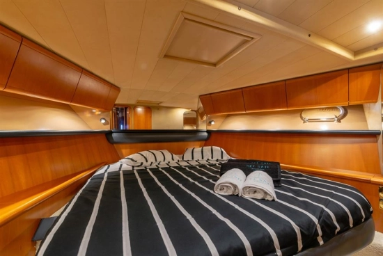 Ferretti Altura 52s usado à venda