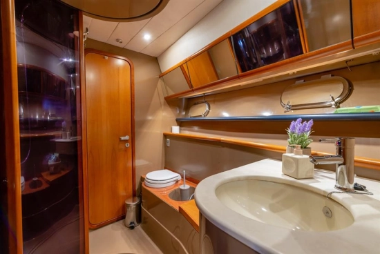 Ferretti Altura 52s usado à venda
