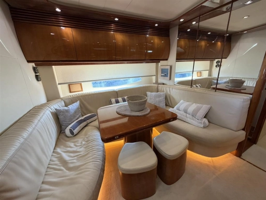 Pershing 65 usata in vendita
