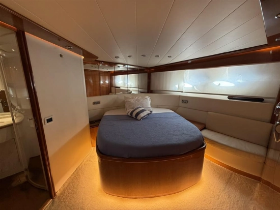 Pershing 65 usata in vendita