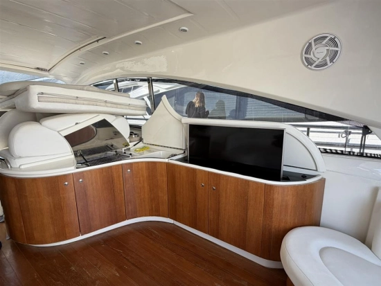 Pershing 65 usata in vendita