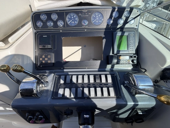 Tiara 3500 Express usata in vendita