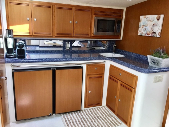 Cabo Yachts Express 40 usata in vendita