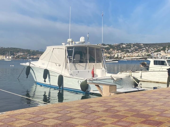Cabo Yachts Express 40 usata in vendita