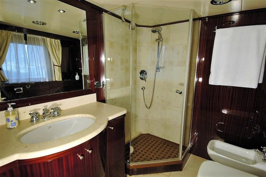 Benetti 32 metre usado à venda