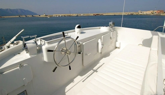 Benetti 32 metre usado à venda