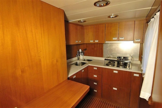 Benetti 32 metre usado à venda