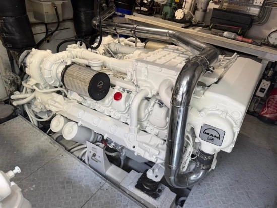 Overmarine MANGUSTA 72 usado à venda