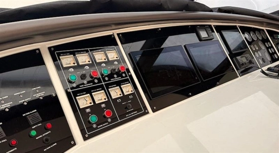 Overmarine MANGUSTA 72 usado à venda