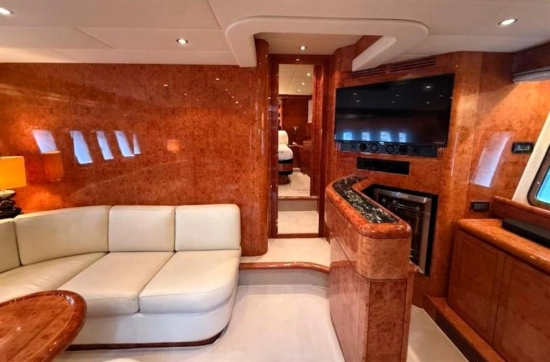 Overmarine MANGUSTA 72 usado à venda