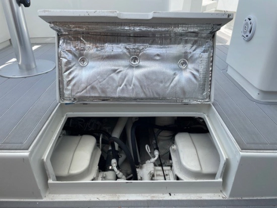 Magnum Marine 35 Hard Top usata in vendita