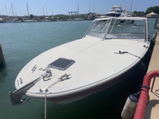 Magnum Marine 35 Hard Top usata in vendita