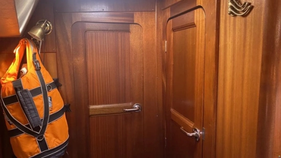 Bavaria Yachts 350 Lagoon usado à venda