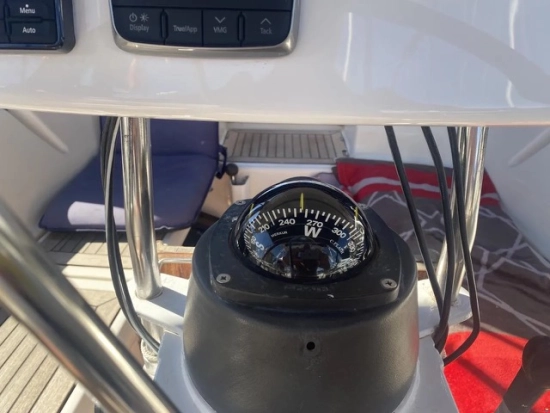 Bavaria Yachts 350 Lagoon usado à venda