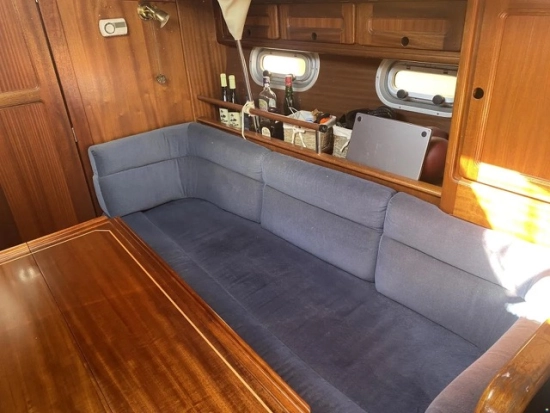Bavaria Yachts 350 Lagoon usado à venda