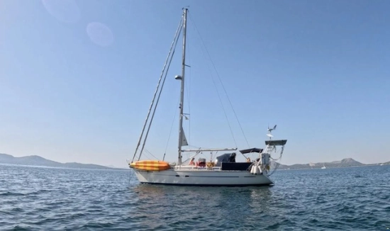 Bavaria Yachts 350 Lagoon usado à venda