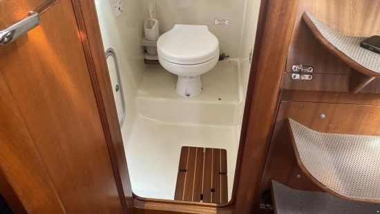 Bavaria Yachts 350 Lagoon usado à venda